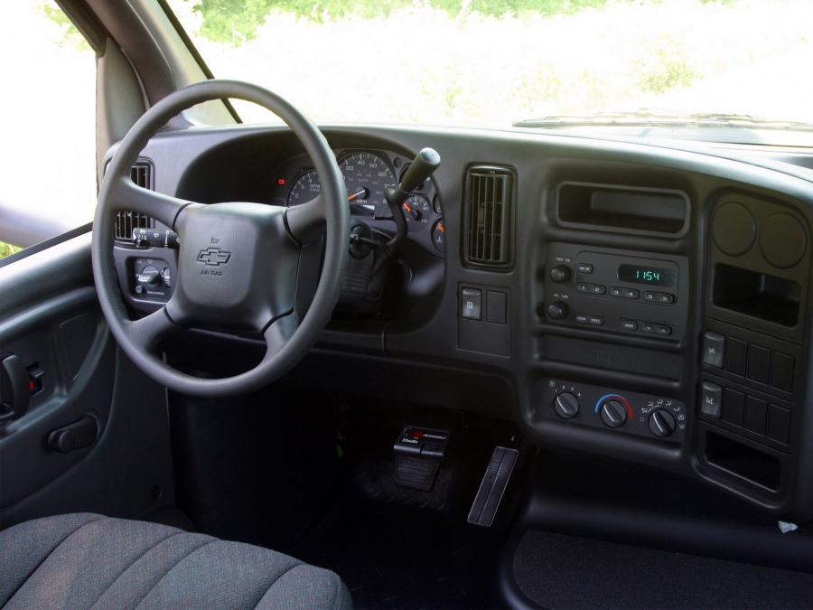  Chevrolet Kodiak C4500 Crew Cab 2004 года  (фото 2 из 5)